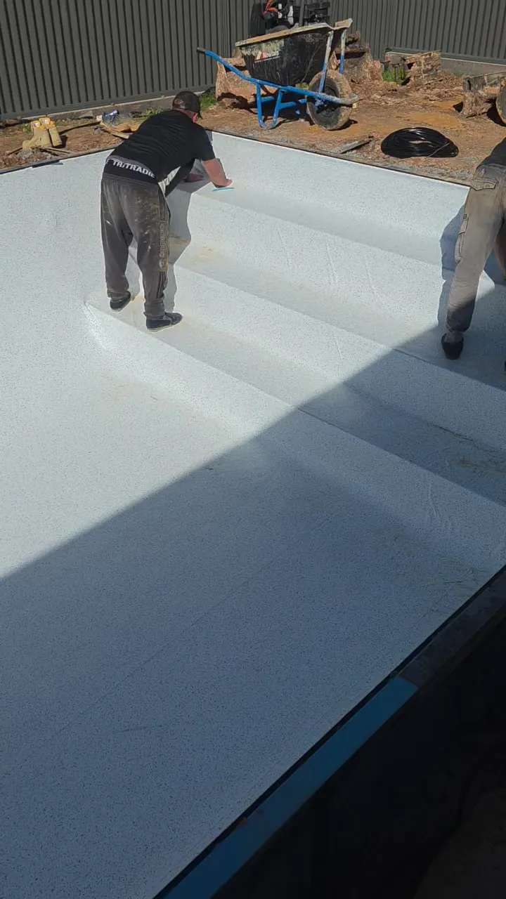 AquaLux liner in Lindeman being fitted over the 3 step Cascade entry at Roseworthy