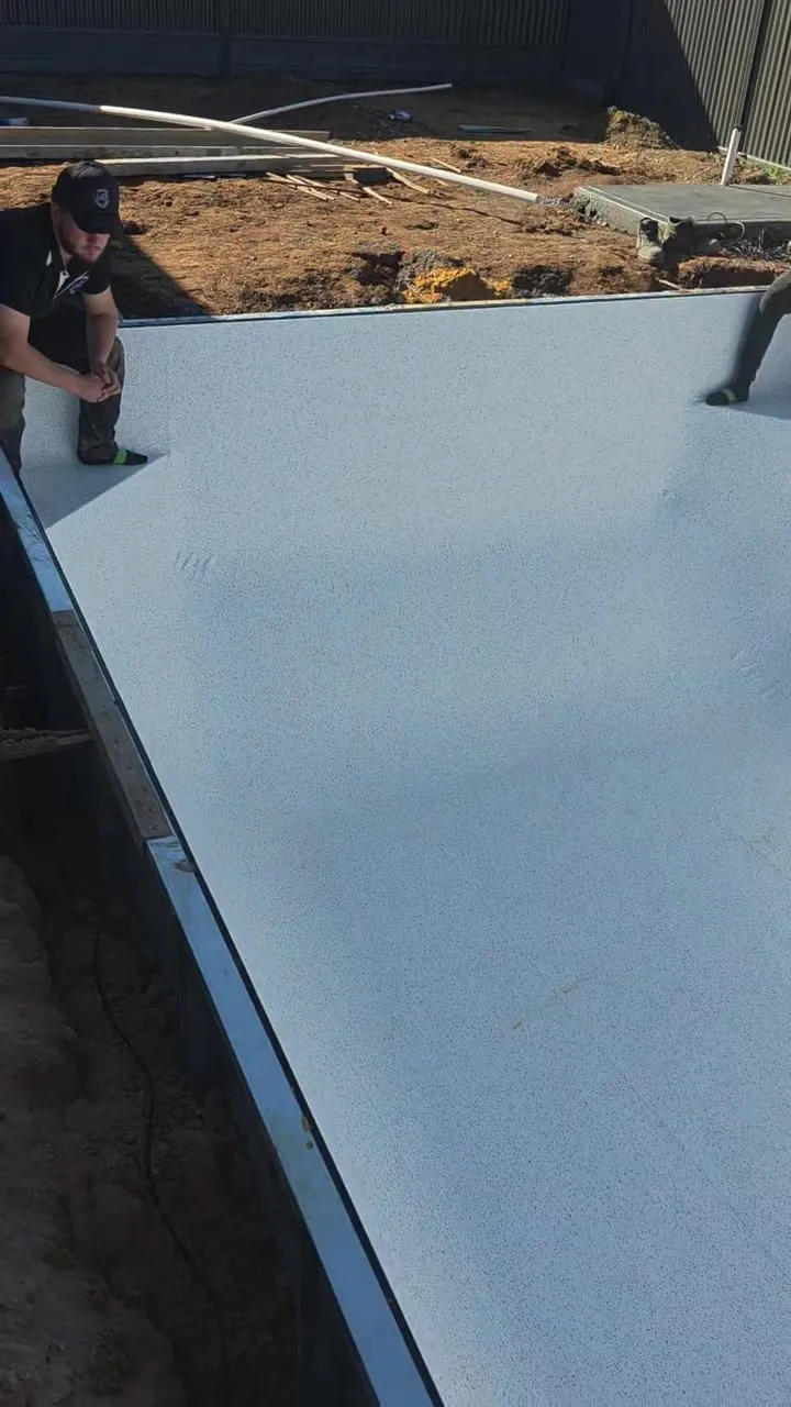 AquaLux liner being fitted across the 7x4m Malibu pool at Roseworthy